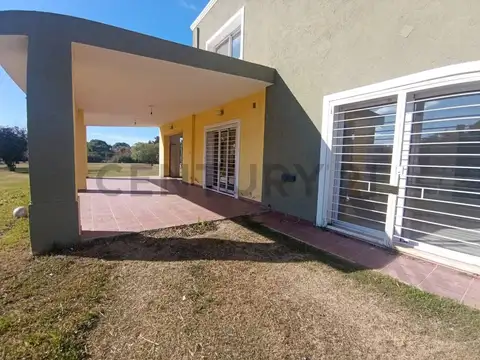 Casa en Alquiler de 3 dormitorios