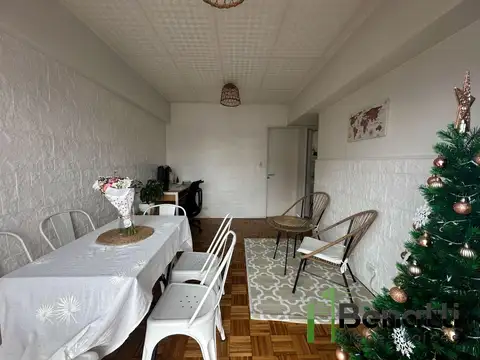 Belgrano 123 , Piso 8