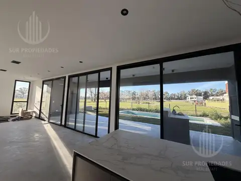 Casa en Venta al Oeste