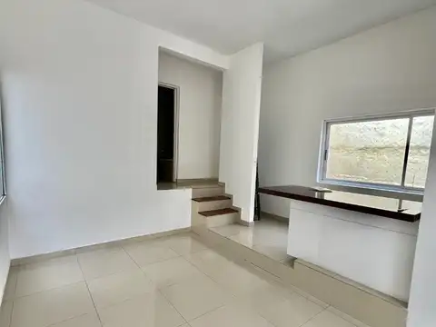 Julian S De Aguero 2000, Piso PA