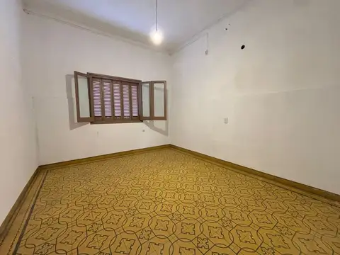 Casa en Alquiler con 1 cochera