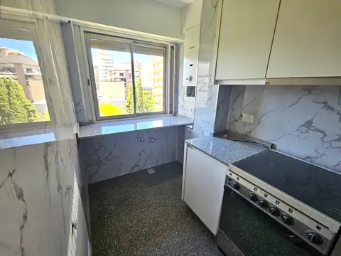 Departamento en Alquiler con 1 cocheras