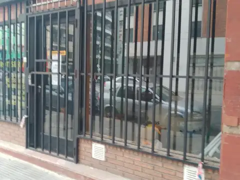 Oficina en Alquiler al Este