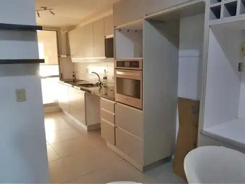 Departamento en Venta en Buceo, USD 390.000