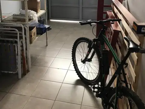 Fleming Nº 124 entre Rodriguez Peña y