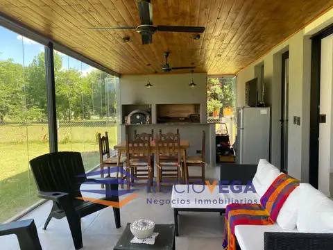 Casa 4 ambientes con 3 baños