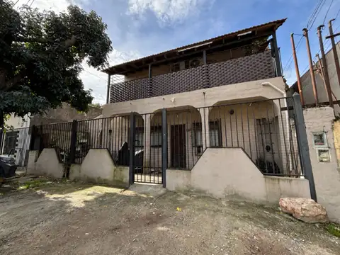 VENTA CASA MULTIFAMILIAR 6 AMBIENTES EN EL TALAR