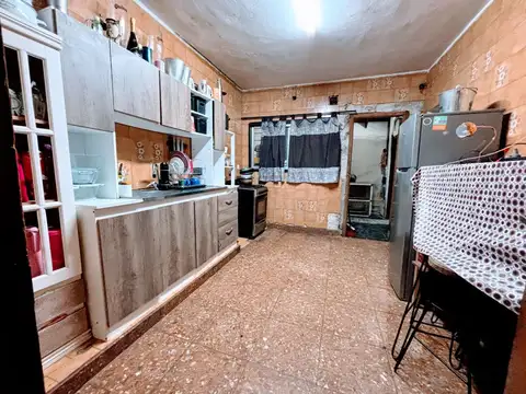 VENTA CASA MULTIFAMILIAR 6 AMBIENTES EN EL TALAR