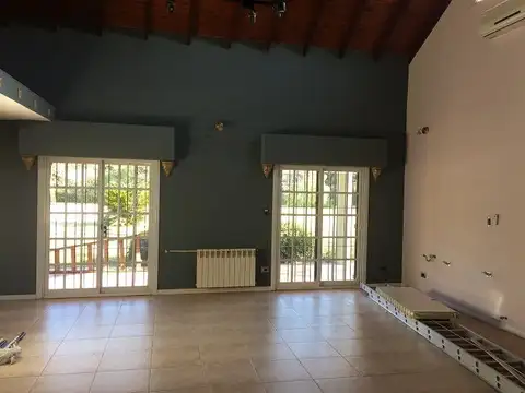 Alquiler Casa Zona Quintas 3 hab con pileta