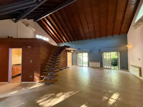 Alquiler Casa Zona Quintas 3 hab con pileta