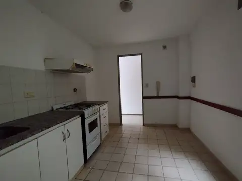Departamento en Alquiler en La Plata, $ 450.000