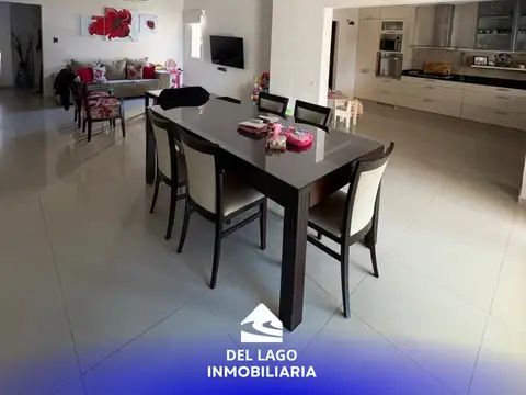 Avenida Sarmiento 1300
