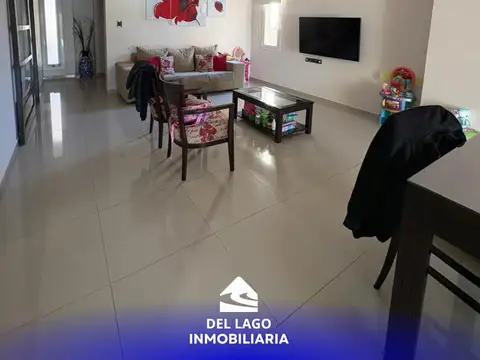 Casa en Alquiler de 3 dormitorios