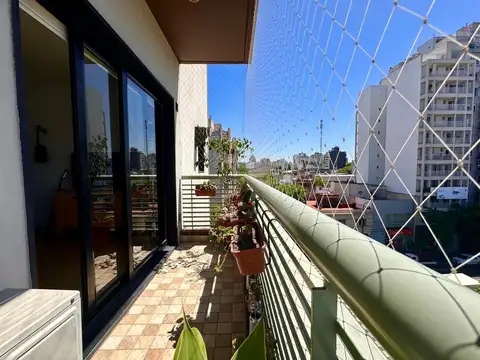 OFICINA 2 AMBIENTES BOEDO PISO ALTO LUMINOSO