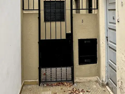 Depto Tipo Casa en Venta de 3 ambientes