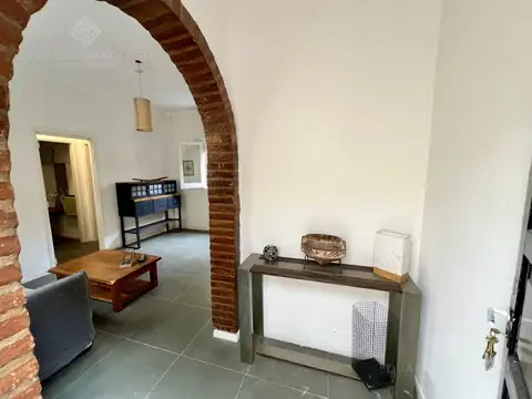 Depto Tipo Casa en Venta en Remedios de Escalada, USD 80.000