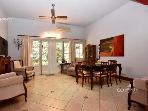 Depto Tipo Casa en Venta de 7 ambientes