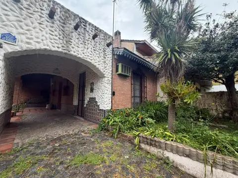 Casa en Venta en Bernal, USD 165.000