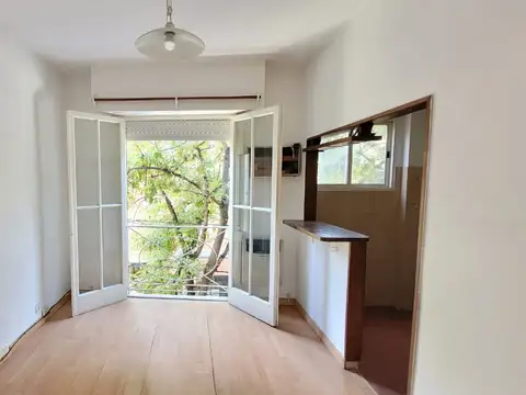 EXCELENTE UBICACIÓN "Boedo 105", DEPARTAMENTO 2 AMBIENTES CON BALCÓN FRANCES AL FRENTE