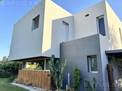 Venta Casa - Barrio Privado Santa Silvina / Pilar