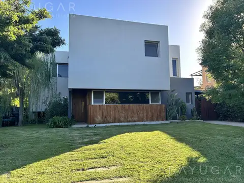 Casa en Venta en Santa Silvina, USD 350.000