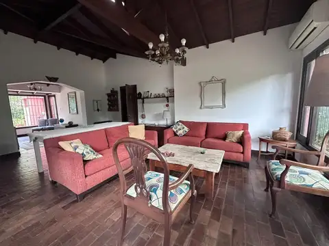 Casa en Venta en Ingeniero Adolfo Sourdeaux, USD 340.000