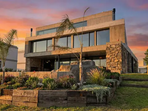 Casa en Venta en Puertos - Muelles, USD 1.950.000