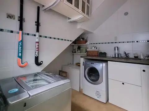 Depto Tipo Casa en Venta con 1 cocheras