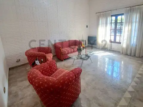 Urquiza 2600, Piso 0