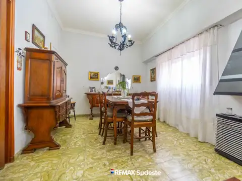 2 de Julio 300