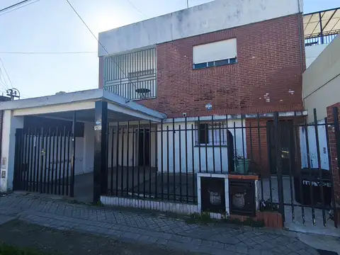 Navarro 7808 PB con cochera - IMPUESTOS A CARGO DEL PROPIETARIO