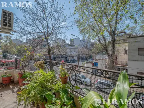 Depto Tipo Casa en Venta 60 años