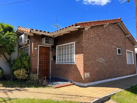Casa en Venta en Martinez, USD 159.000