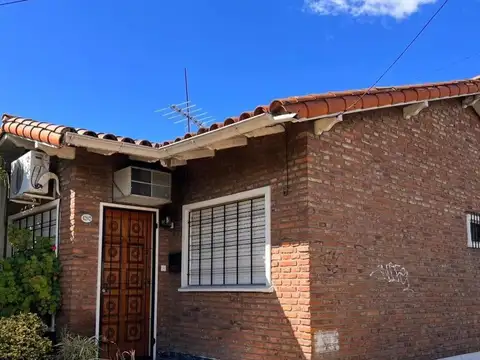 Castro Barros 1200