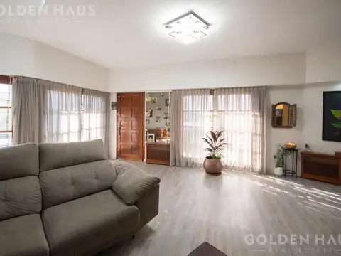 Casa en Venta en Ezpeleta Este, USD 259.000