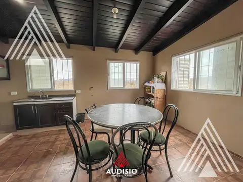 Casa en Venta con 1 cochera