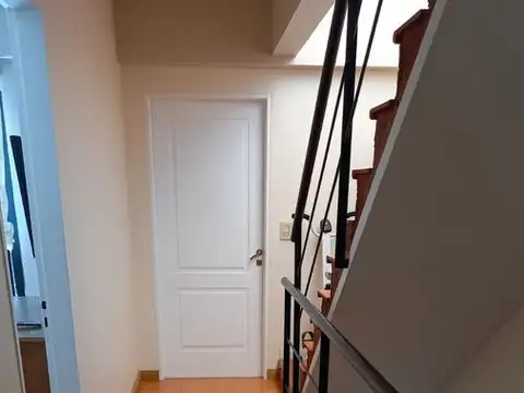 Depto Tipo Casa en Venta con 1 cocheras