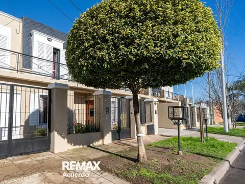 VENTA DUPLEX 2 DORMITORIOS SAN NICOLAS