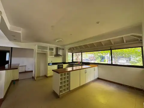 Casa en alquiler en B°Cdo BsAs Village