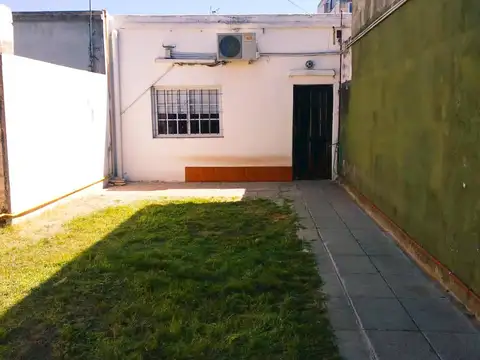 Venta, Casa, 3 Ambientes, Jardín, Cochera, Tres de Febrero, Caseros.