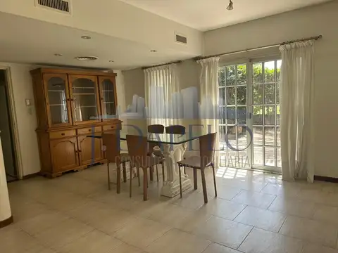EXCELENTE PROPIEDAD EN SOLAR DEL BOSQUE