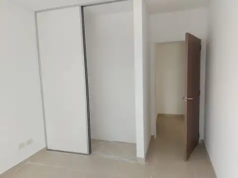 Aristobulo Del Valle 1600, Piso 1