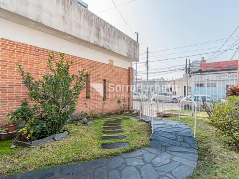 Depto Tipo Casa 2 ambientes con 1 baño