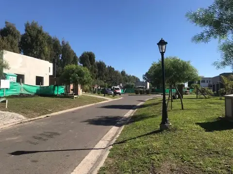 Lote en venta de 515 m2 en Santa Elena, Pilar del este