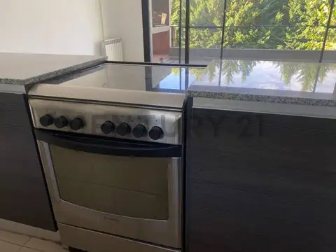 Departamento en Alquiler con 1 cocheras