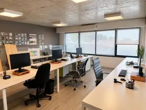 Espectacular Edificio de Oficinas en venta con Acceso a Ramal Tigre