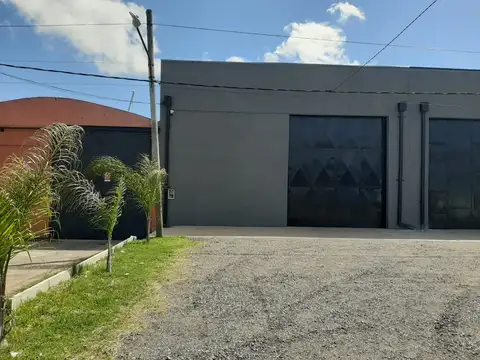 Galpón en alquiler zona Peruzzotti