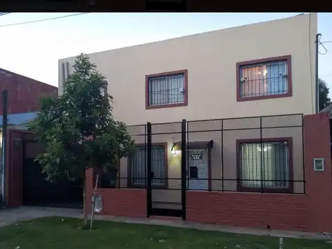 CASA EN VENTA  - MORENO