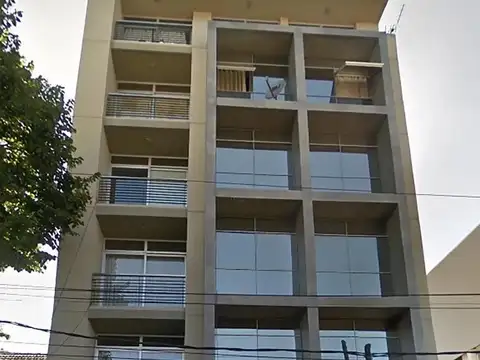 DEPARTAMENTO SEMIPISO | ALQUILER | MORÓN | 2 AMB | AL FRENTE | ÚNICO