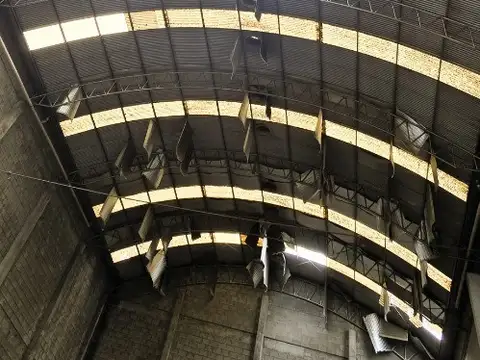 Galpon en Venta en Lanus Oeste, USD 390.000